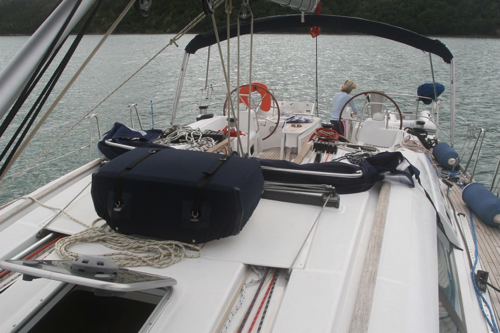 Hawkeye Liferaft.jpg Hawkeye Liferaft.jpg